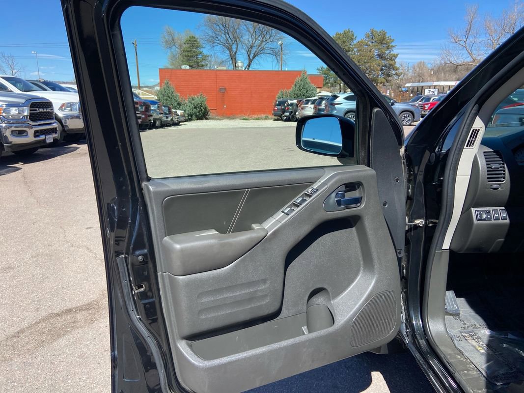 Used 2019 Nissan Frontier PRO-4X w/ Pro-4x Luxury Package AWD/4WD image 14