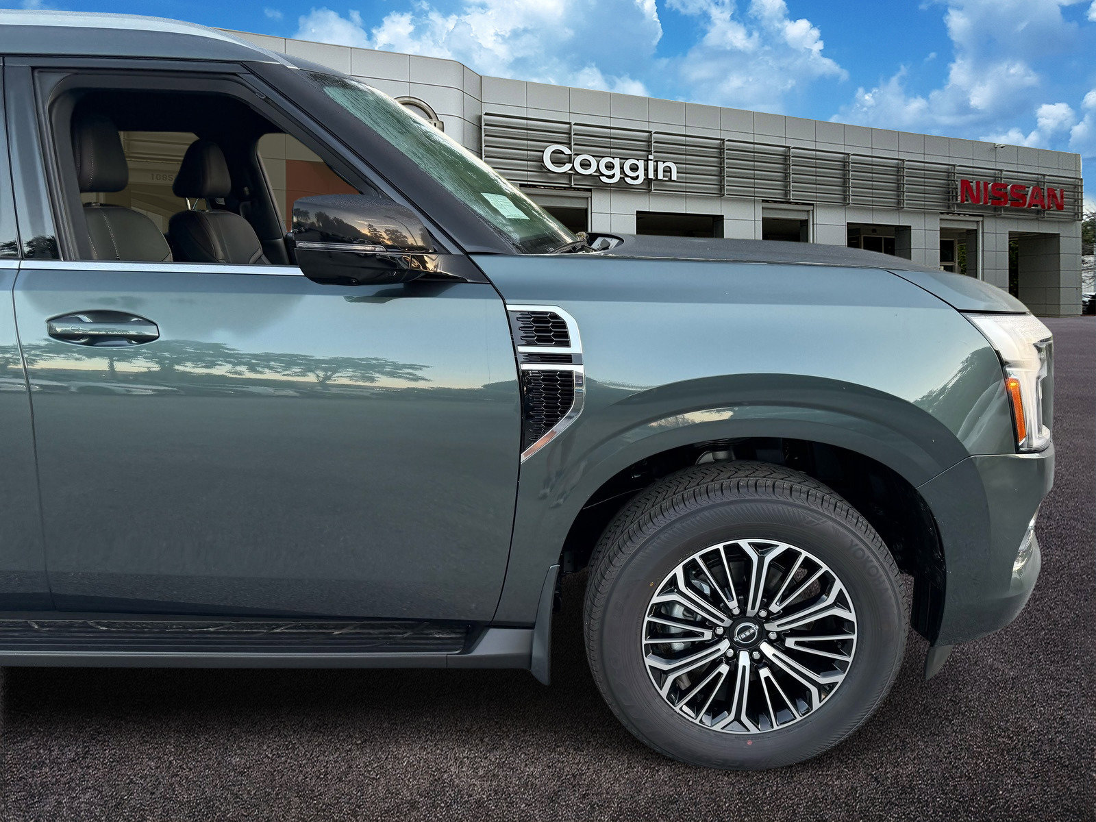 New 2026 Nissan Armada SL image 8