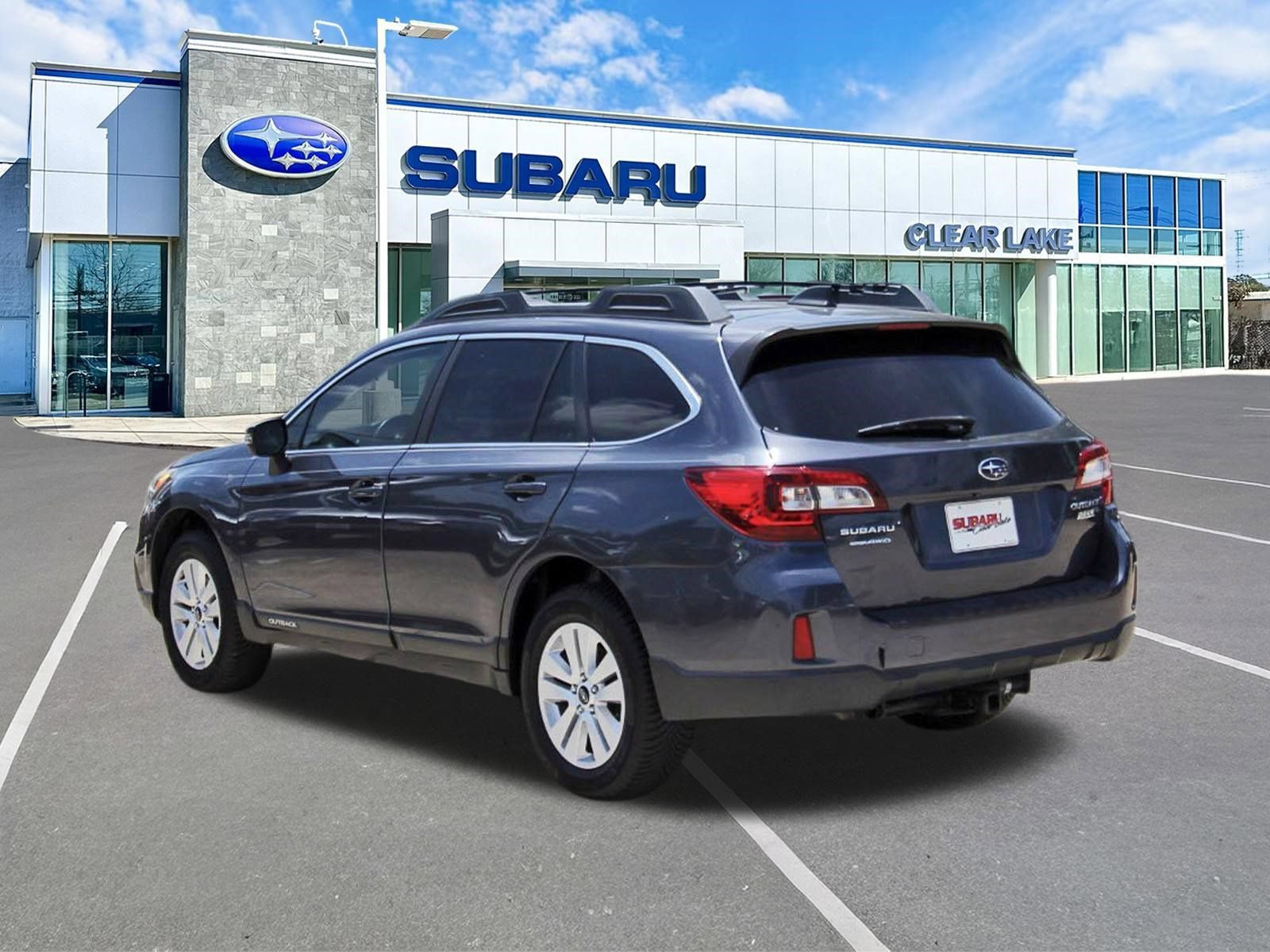 Used 2017 Subaru Outback 2.5i Premium AWD/4WD image 4