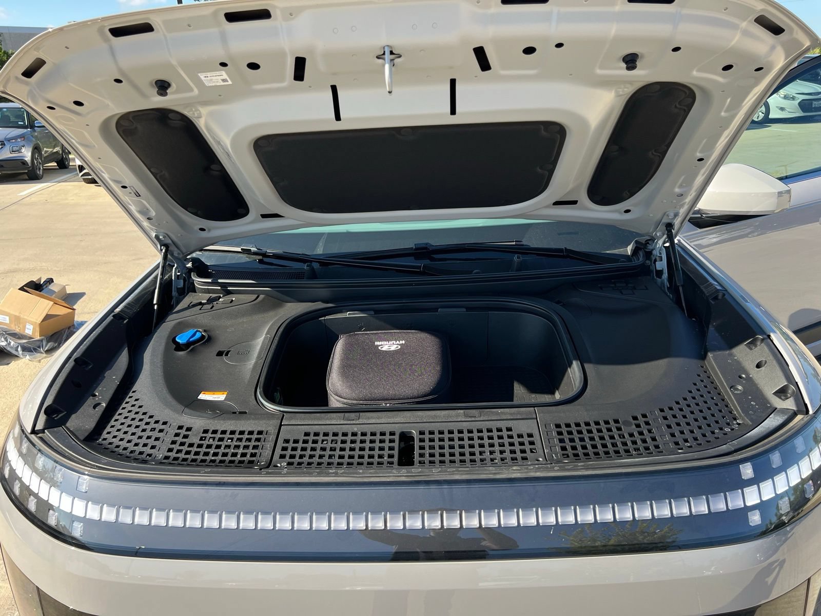 New 2026 Hyundai Ioniq 9 SE AWD/4WD image 39