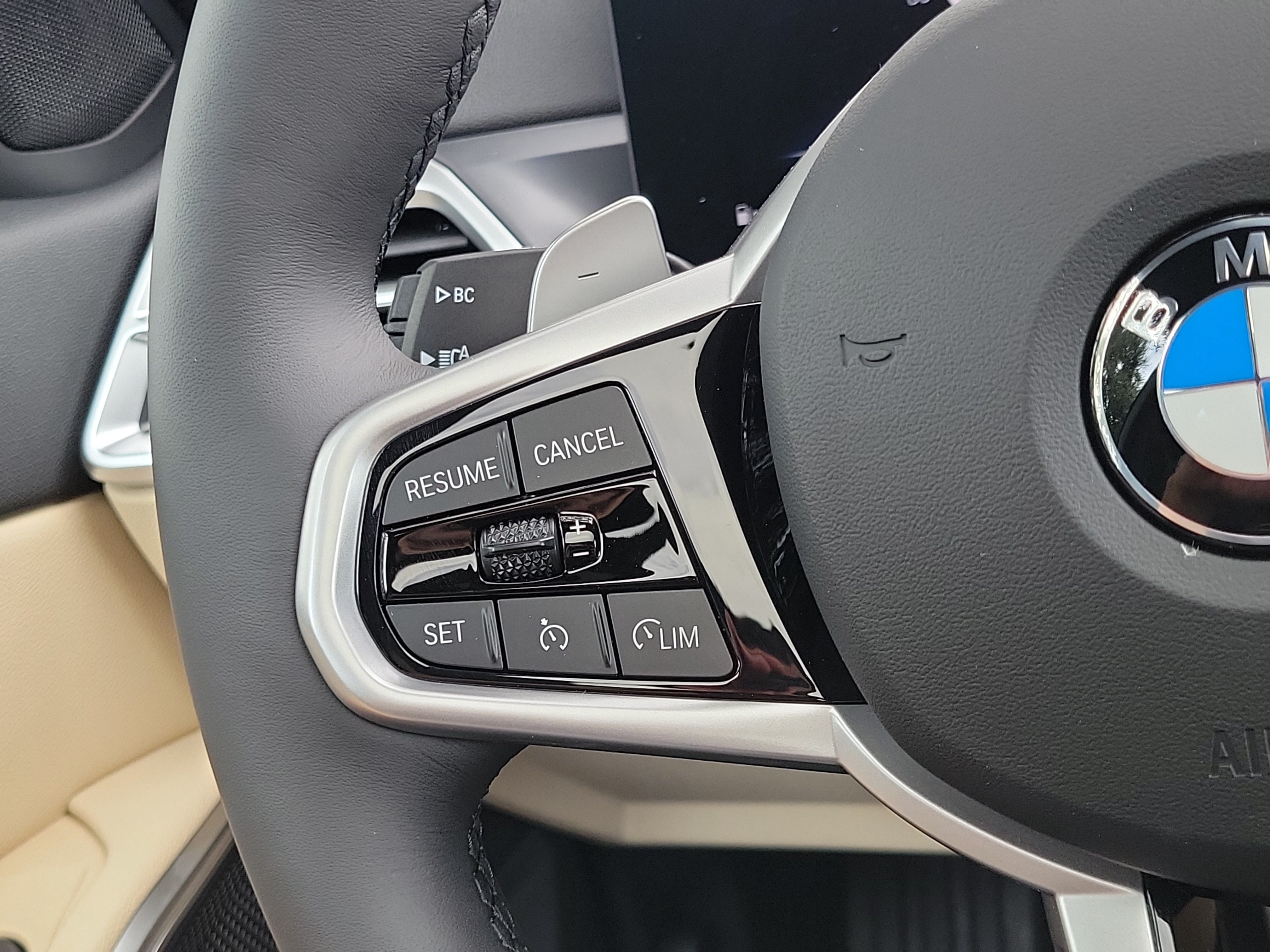 New 2026 BMW 330i Sedan w/ M Sport Package RWD image 19