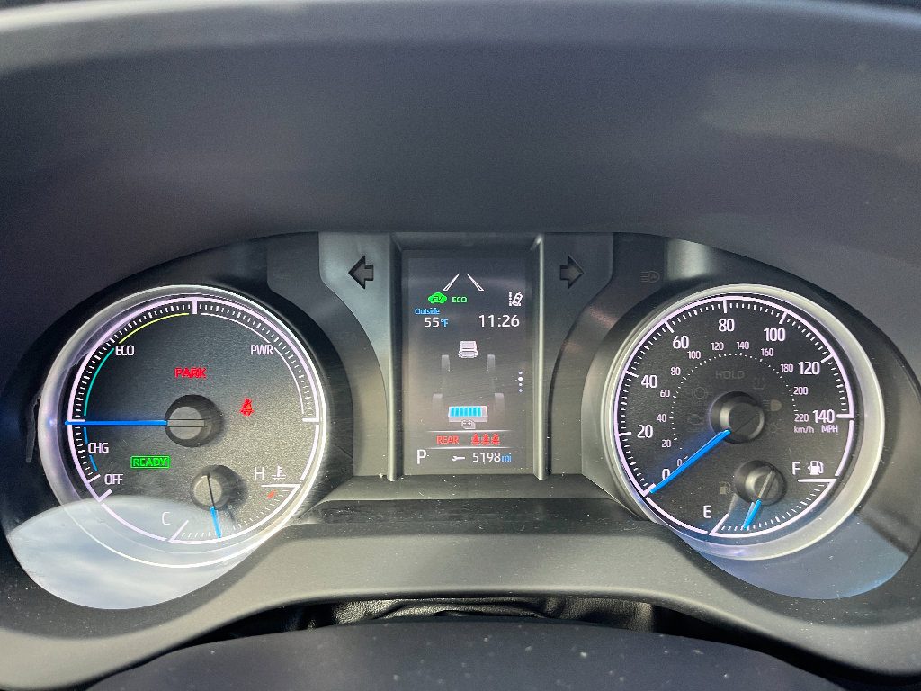 Used 2021 Toyota Venza LE image 36