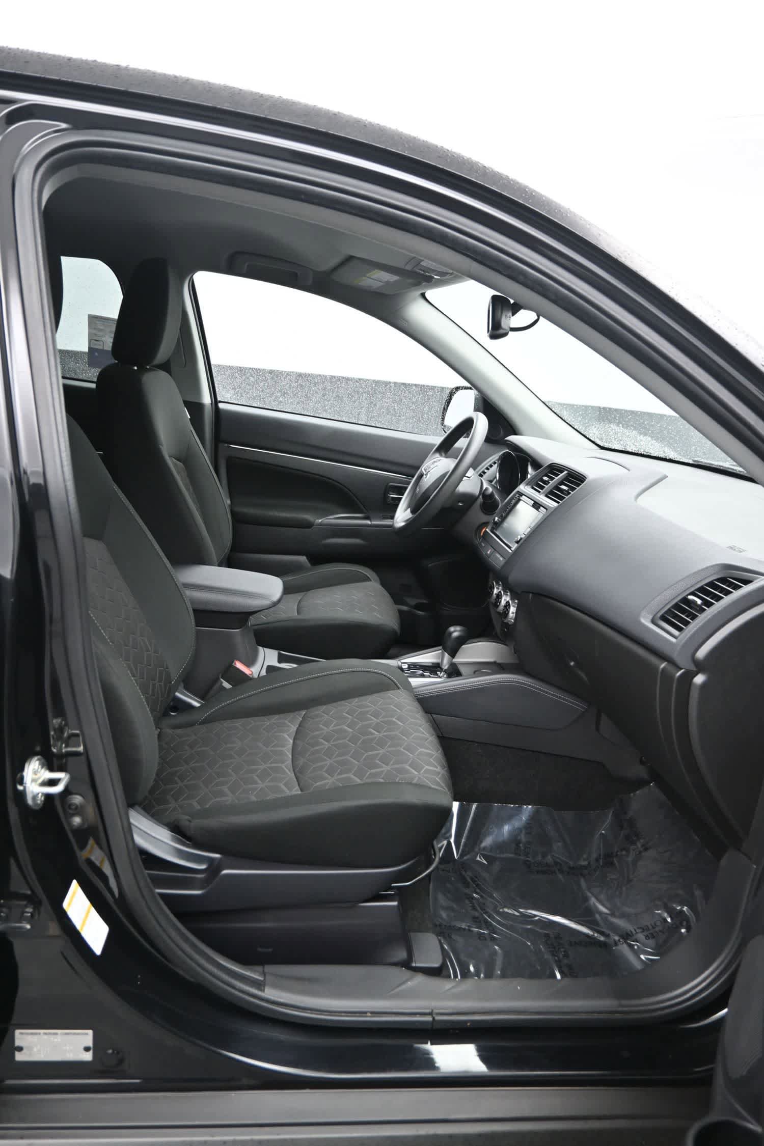 Used 2022 Mitsubishi Outlander Sport ES image 11