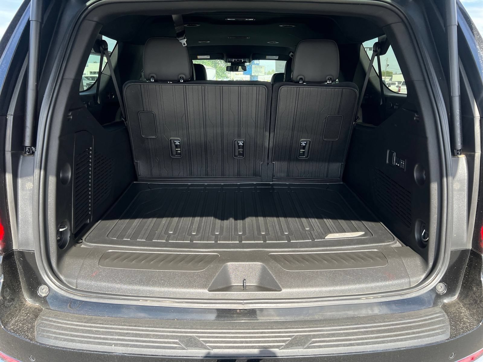 Used 2026 GMC Yukon XL Elevation AWD/4WD image 24