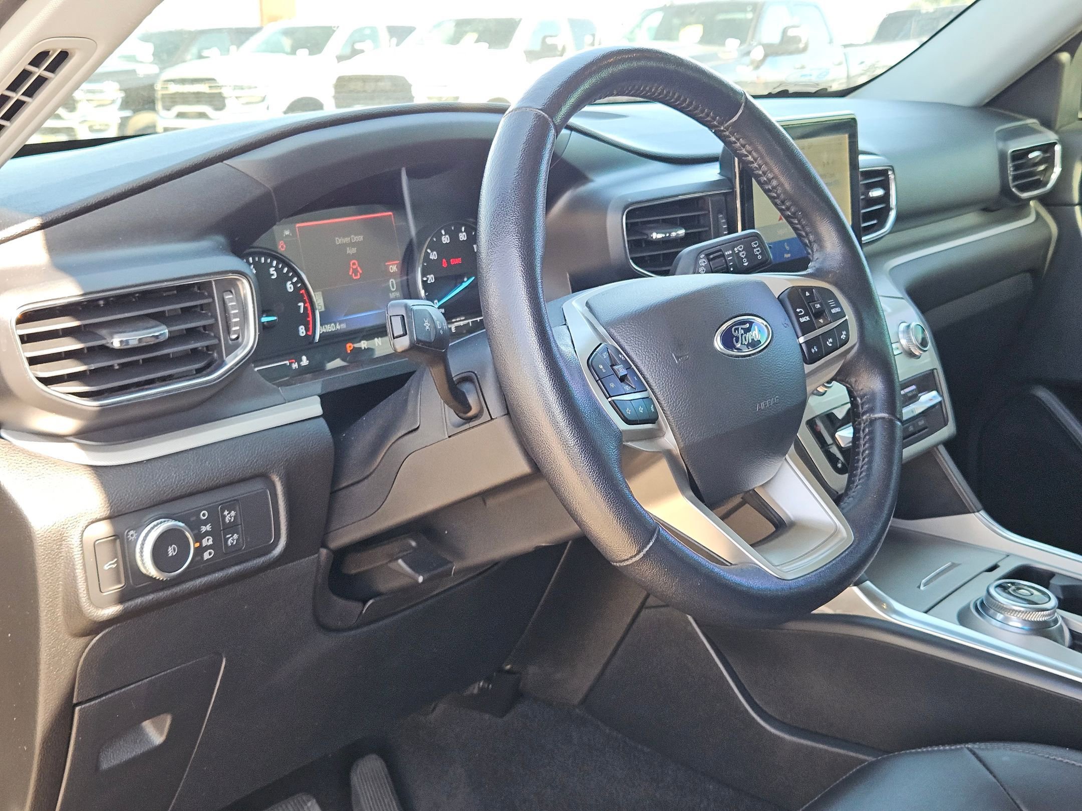 Used 2022 Ford Explorer XLT w/ Equipment Group 202A image 10