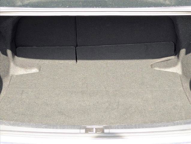 Used 2025 Toyota Corolla LE image 6