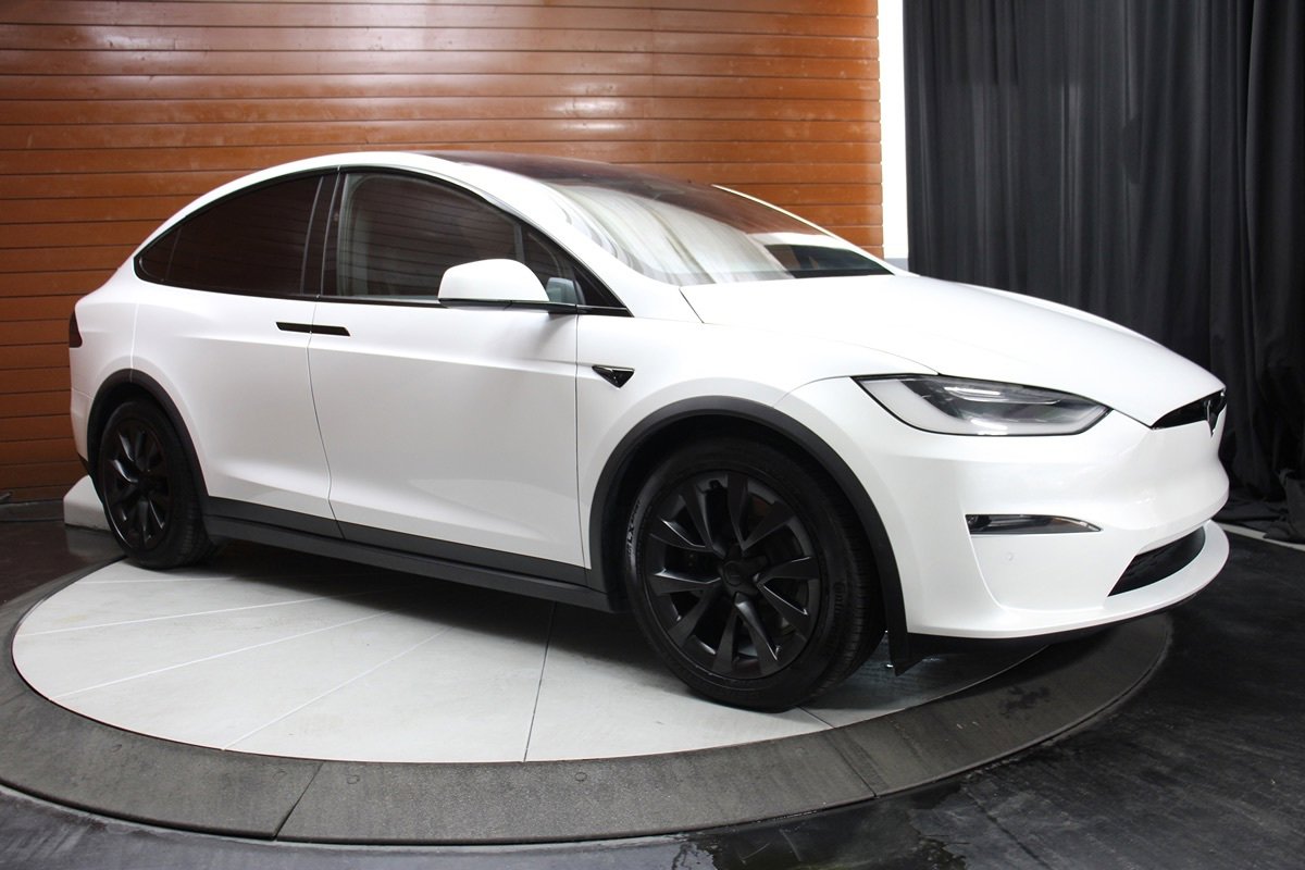 Used 2023 Tesla Model X AWD/4WD image 13