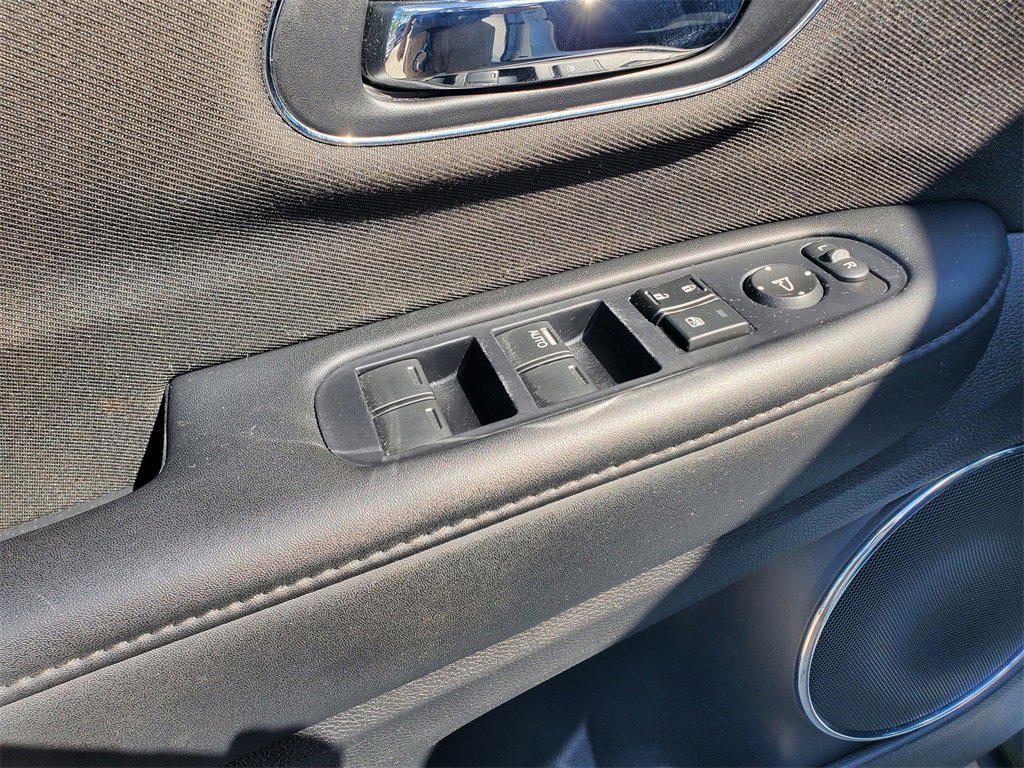 Used 2019 Honda HR-V EX image 19