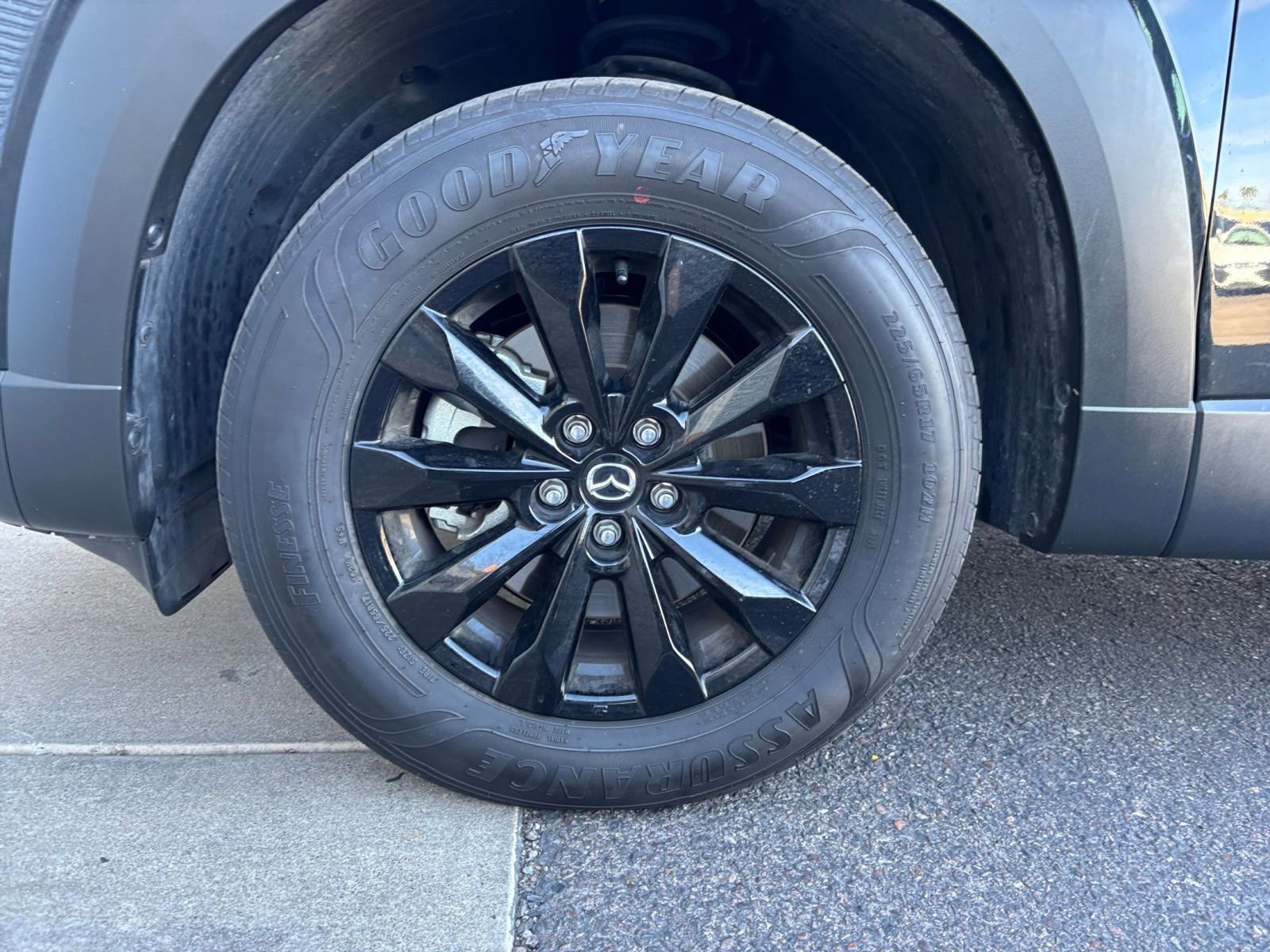 Used 2025 MAZDA CX-50 AWD 2.5 S w/ Premium Package image 32