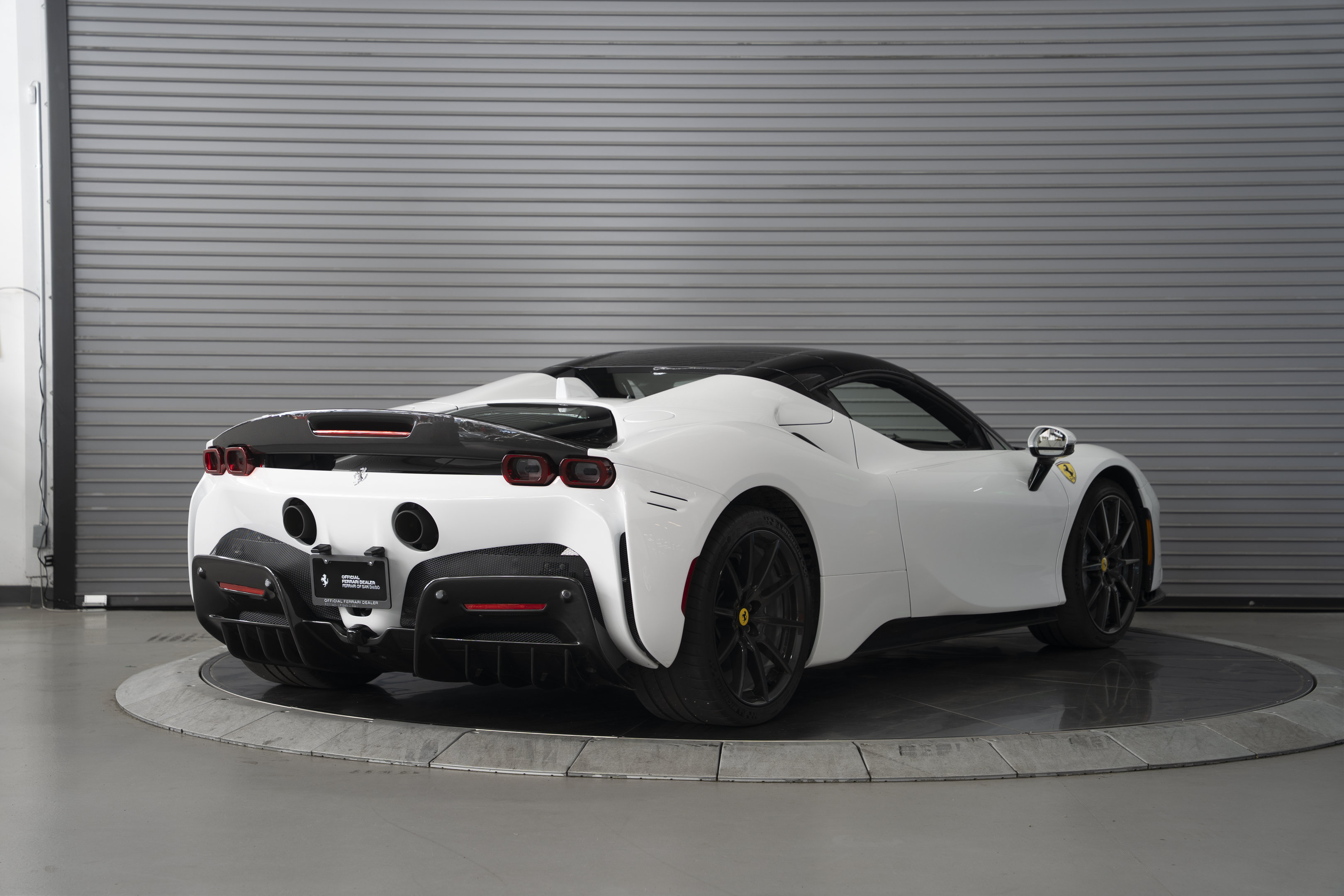 Used 2023 Ferrari SF90 Spider AWD/4WD image 9