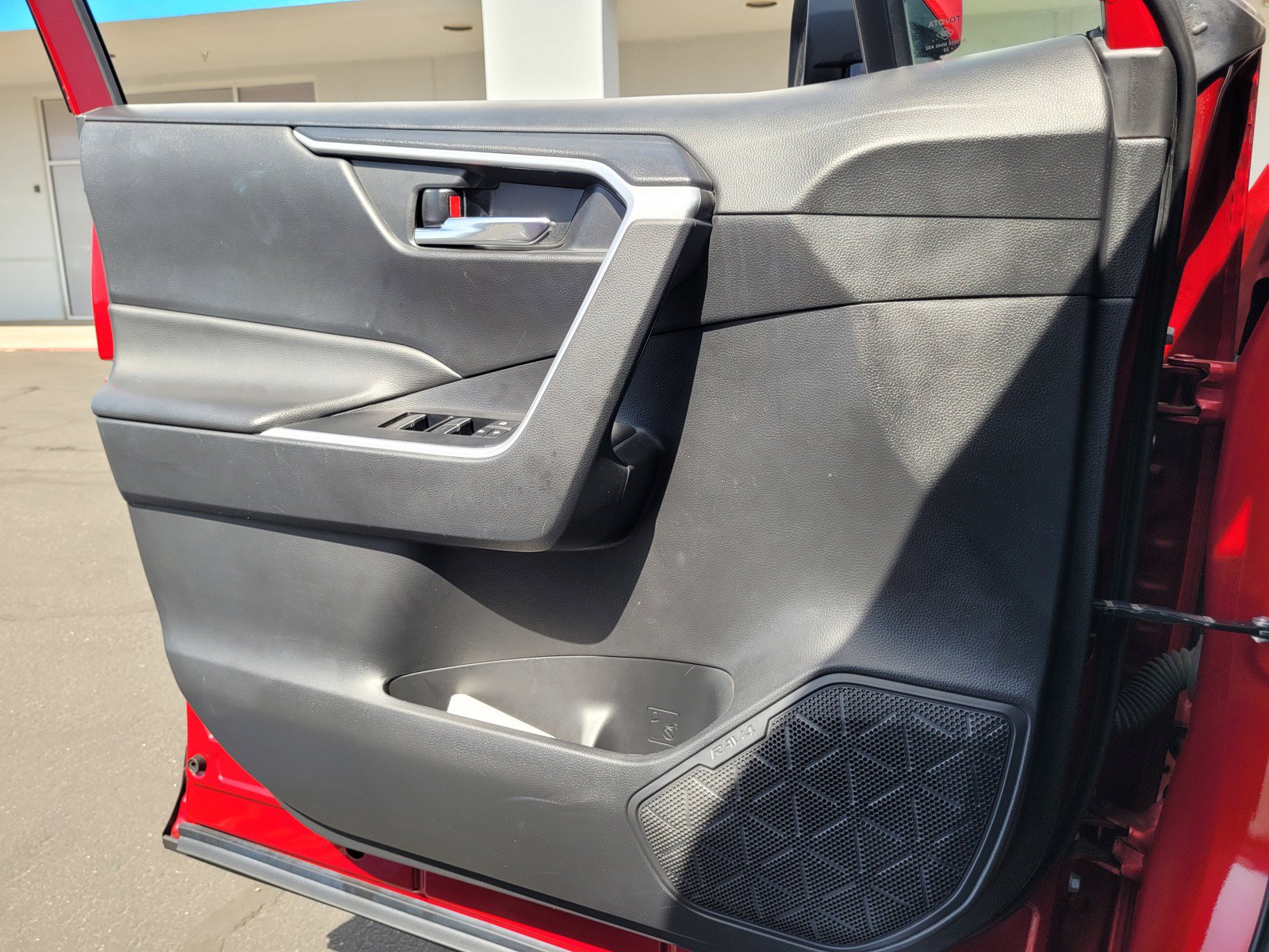 Used 2023 Toyota RAV4 XLE FWD image 25