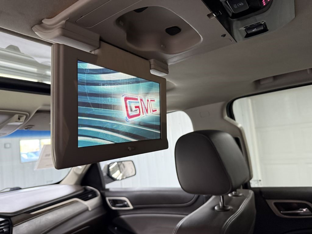 Used 2018 GMC Yukon XL Denali w/ Denali Ultimate Package image 31