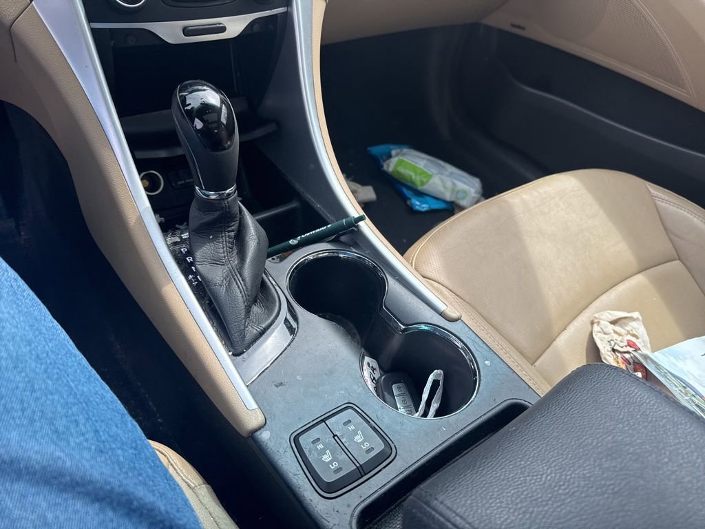 Used 2013 Hyundai Sonata Limited w/ Premium Pkg FWD image 18
