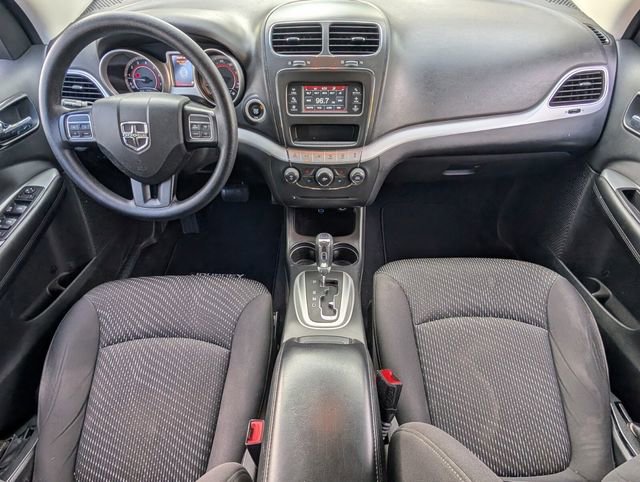 Used 2017 Dodge Journey SE w/ Flexible Seating Group image 13