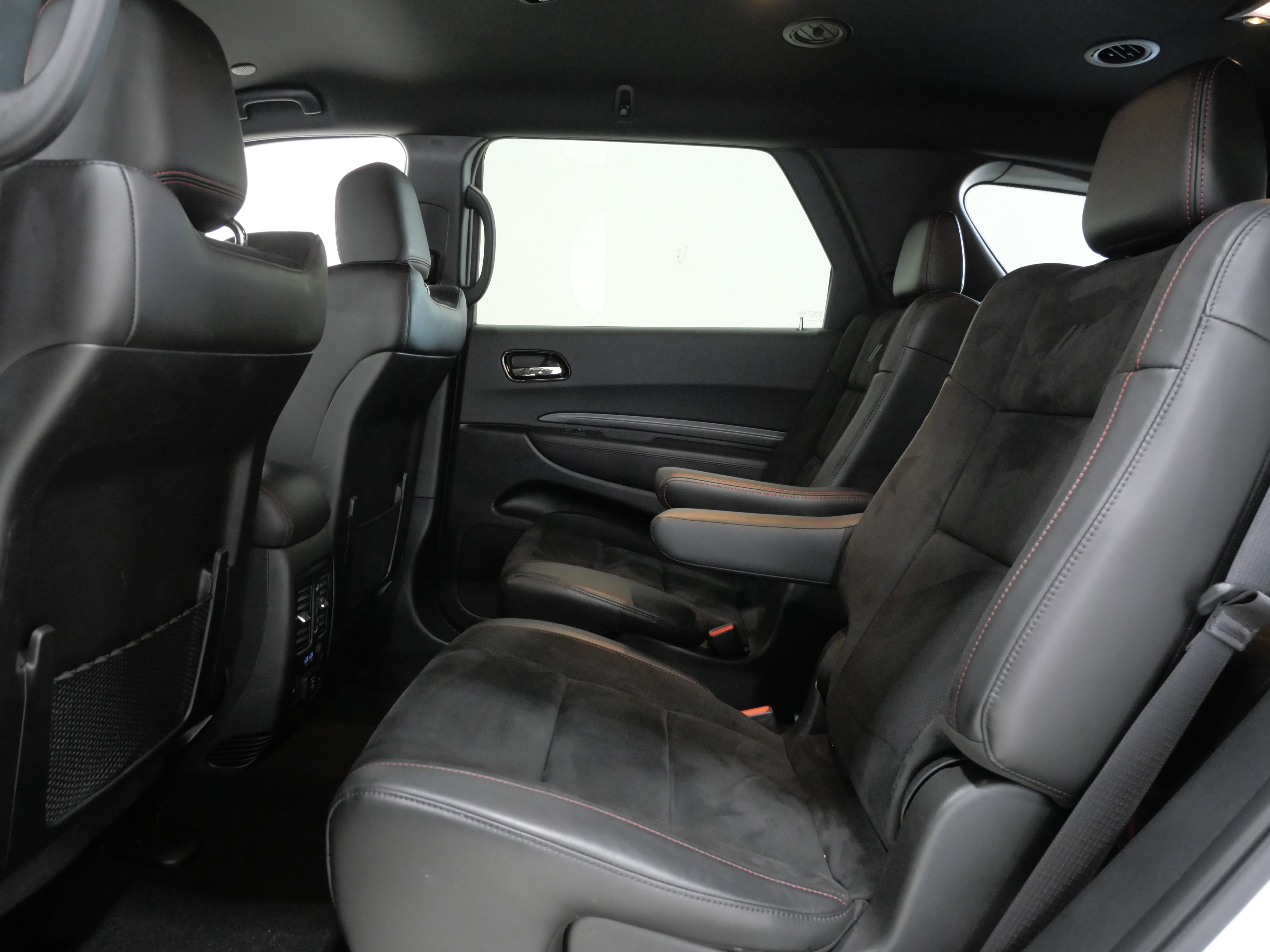 Used 2023 Dodge Durango R/T w/ Tow 'N Go Package AWD/4WD image 23