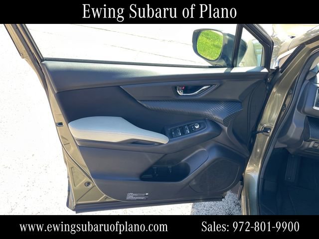 Used 2025 Subaru Ascent Premium image 17