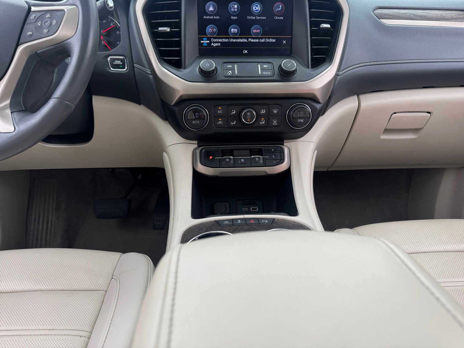 Used 2021 GMC Acadia Denali w/ Denali Ultimate Package AWD/4WD image 20