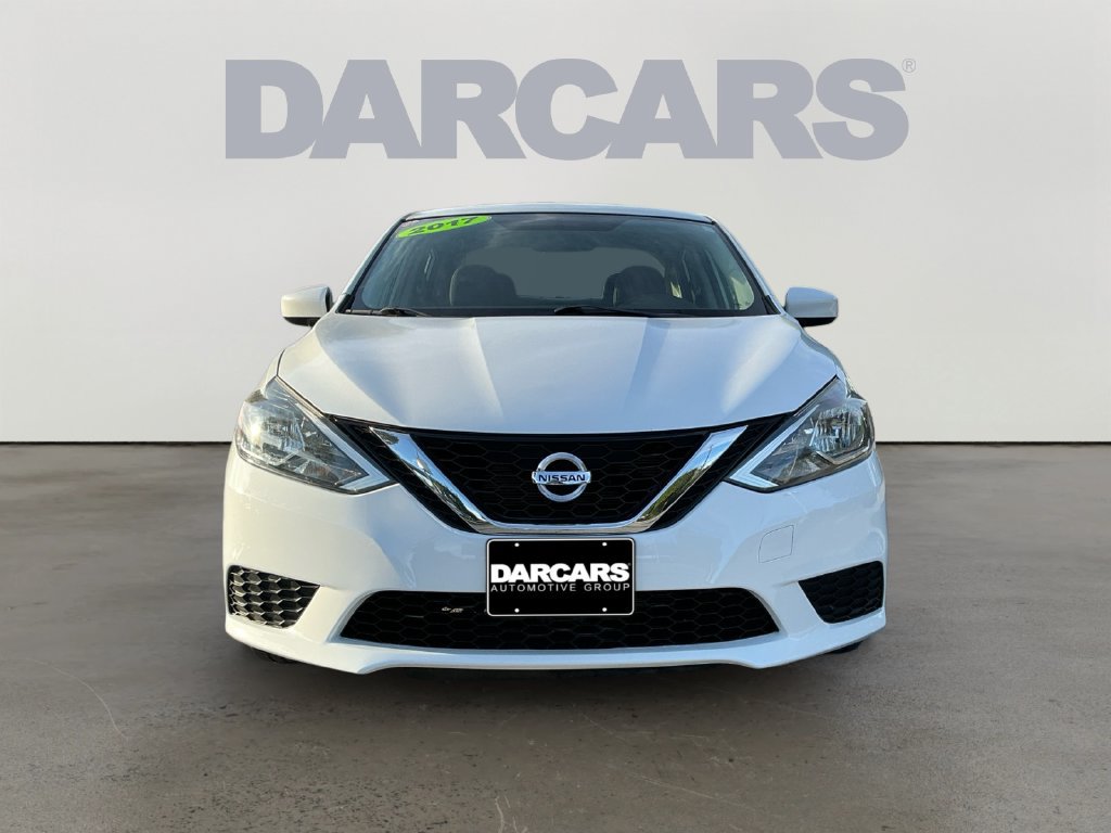Used 2017 Nissan Sentra SV FWD image 2