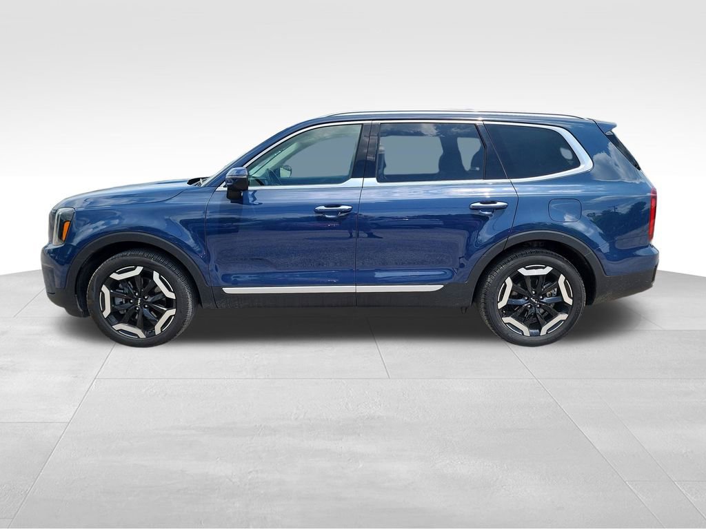 Used 2025 Kia Telluride S AWD/4WD image 5