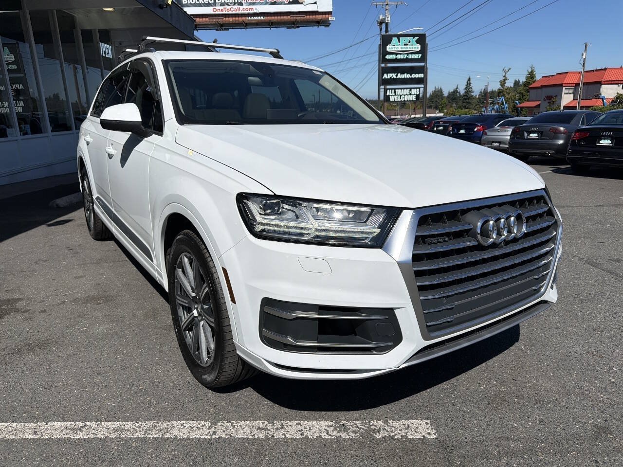 Used 2017 Audi Q7 3.0T Prestige AWD/4WD image 11