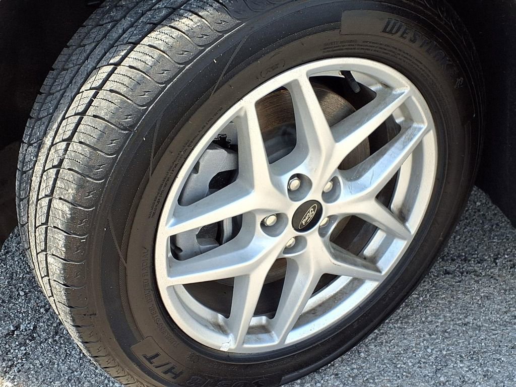 Used 2024 Ford Edge SEL image 31