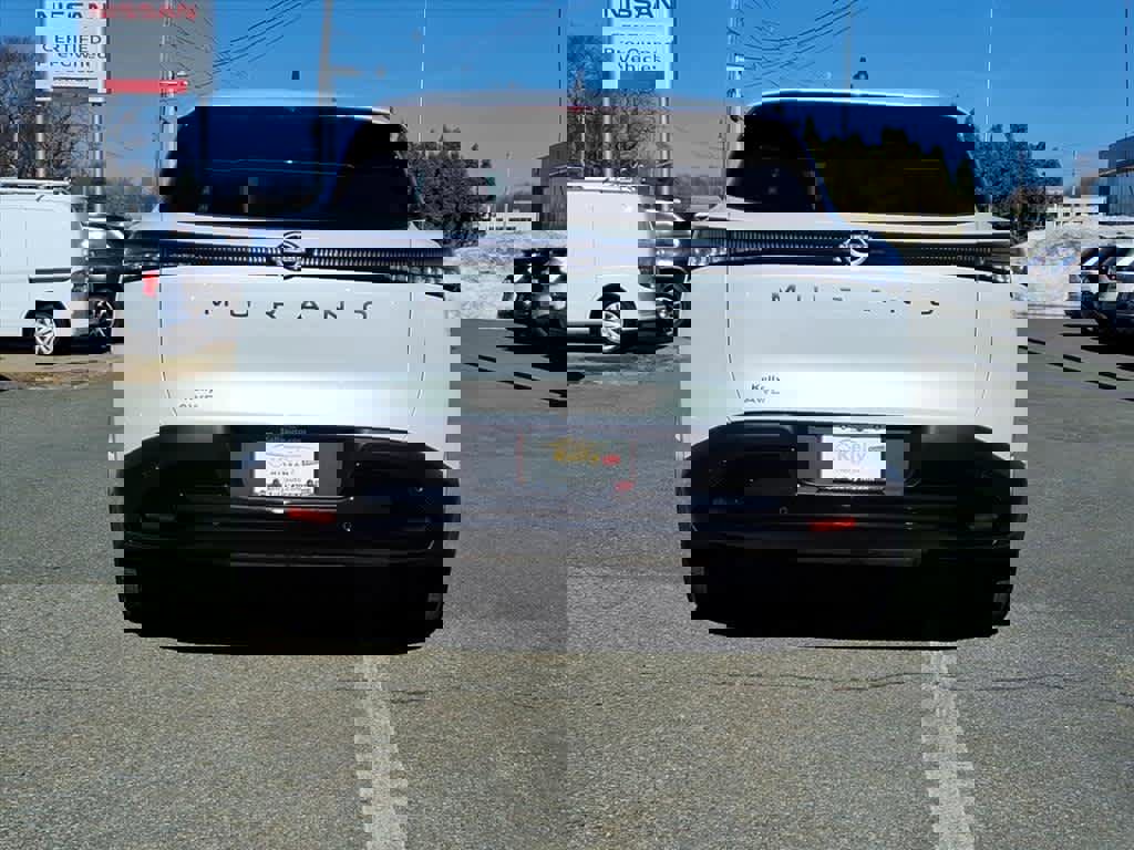 Used 2025 Nissan Murano SV image 5