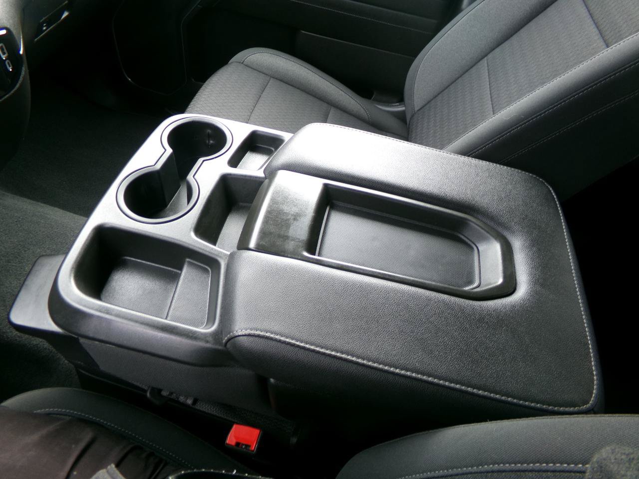 Used 2022 Chevrolet Silverado 1500 LT AWD/4WD image 29