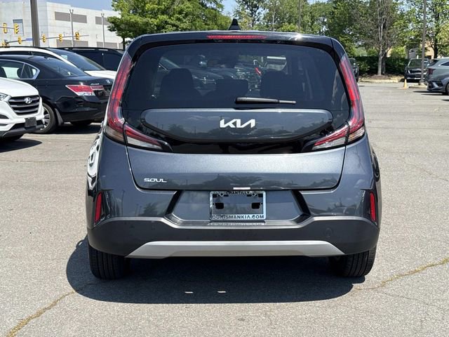 Used 2024 Kia Soul LX w/ Option Group 015 FWD image 3