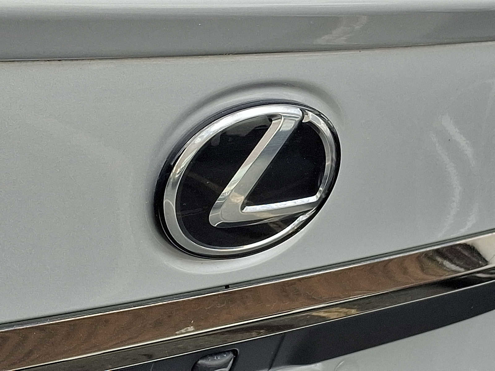 Used 2020 Lexus ES 350 F Sport w/ Accessory Package 2 image 30