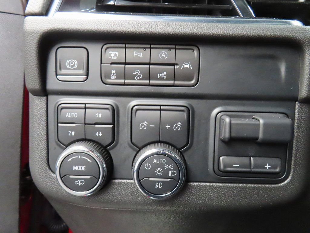 Used 2025 Chevrolet Suburban RST w/ Advanced Technology Package AWD/4WD image 48