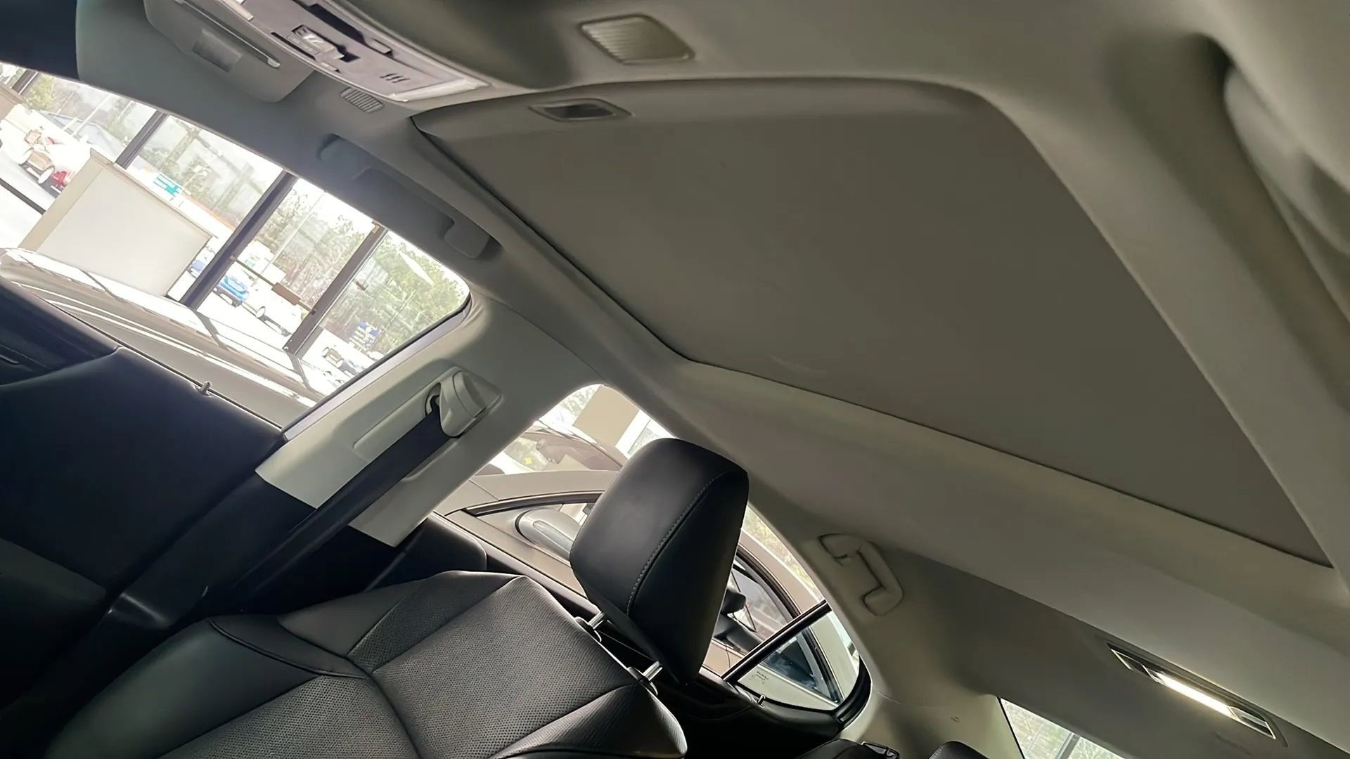 Used 2020 Lexus ES 350 w/ Premium Package image 27