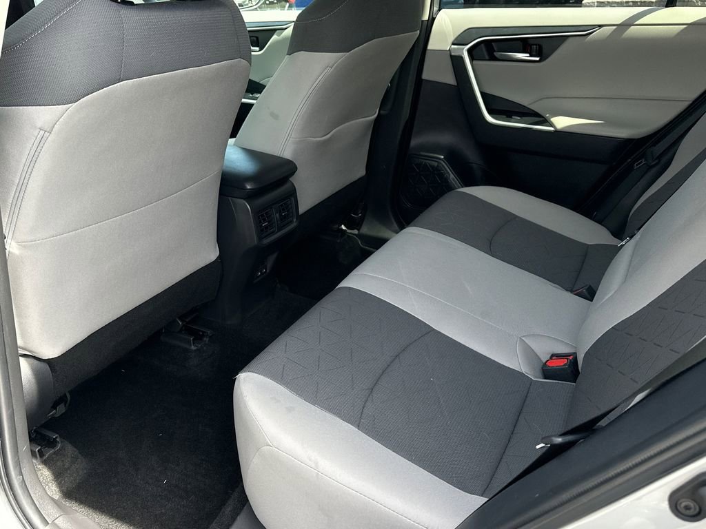 Used 2025 Toyota RAV4 XLE w/ Convenience Package image 19