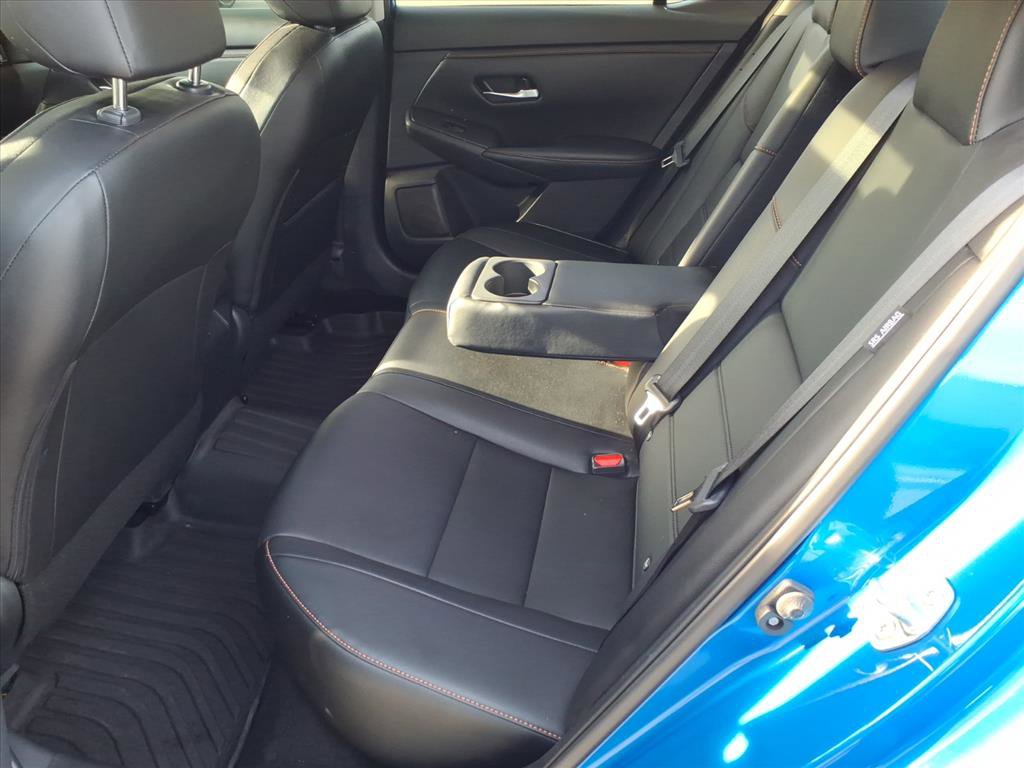 Used 2023 Nissan Sentra SR w/ SR Premium Package FWD image 7