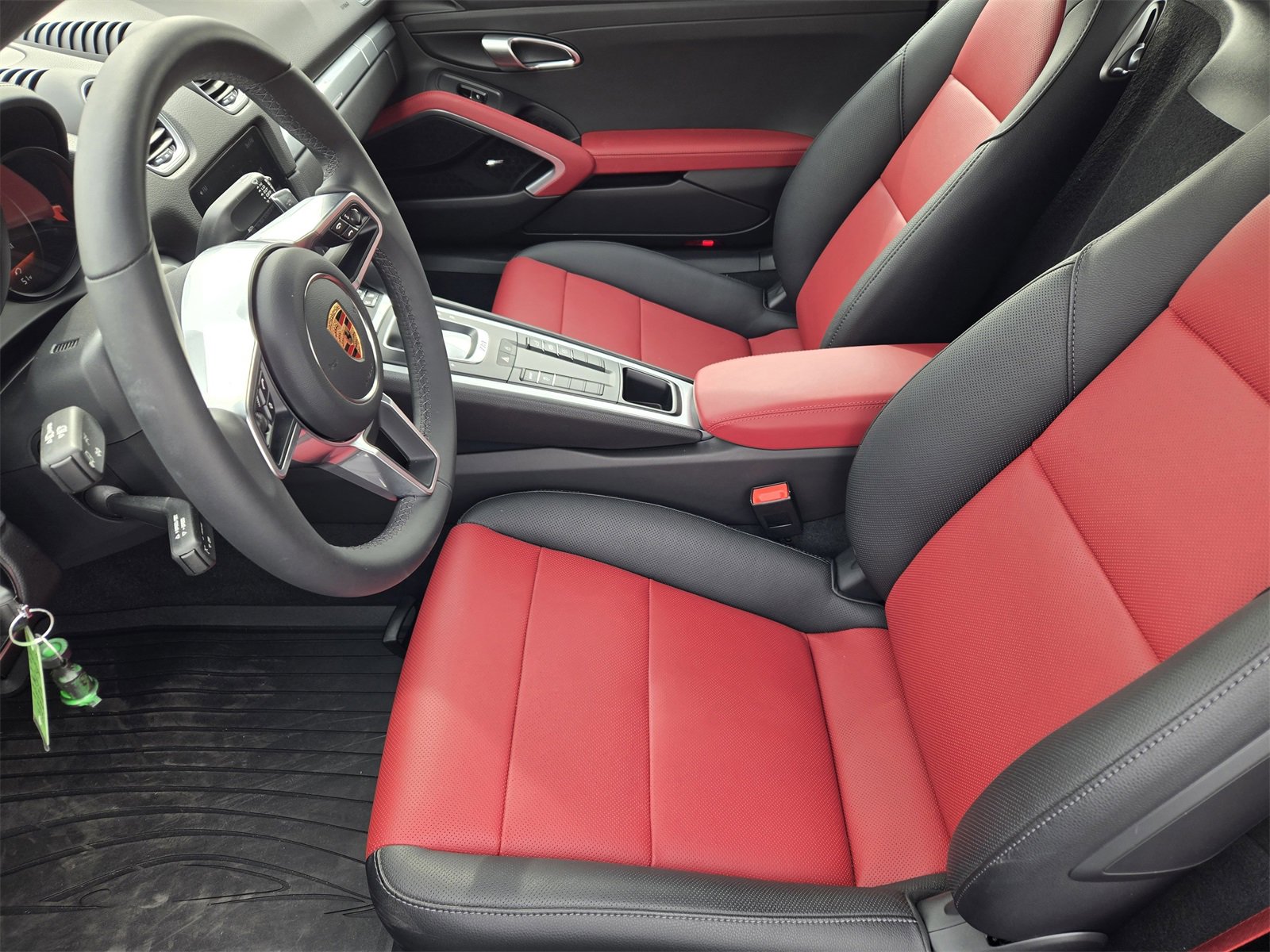 Used 2025 Porsche 718 Cayman image 12