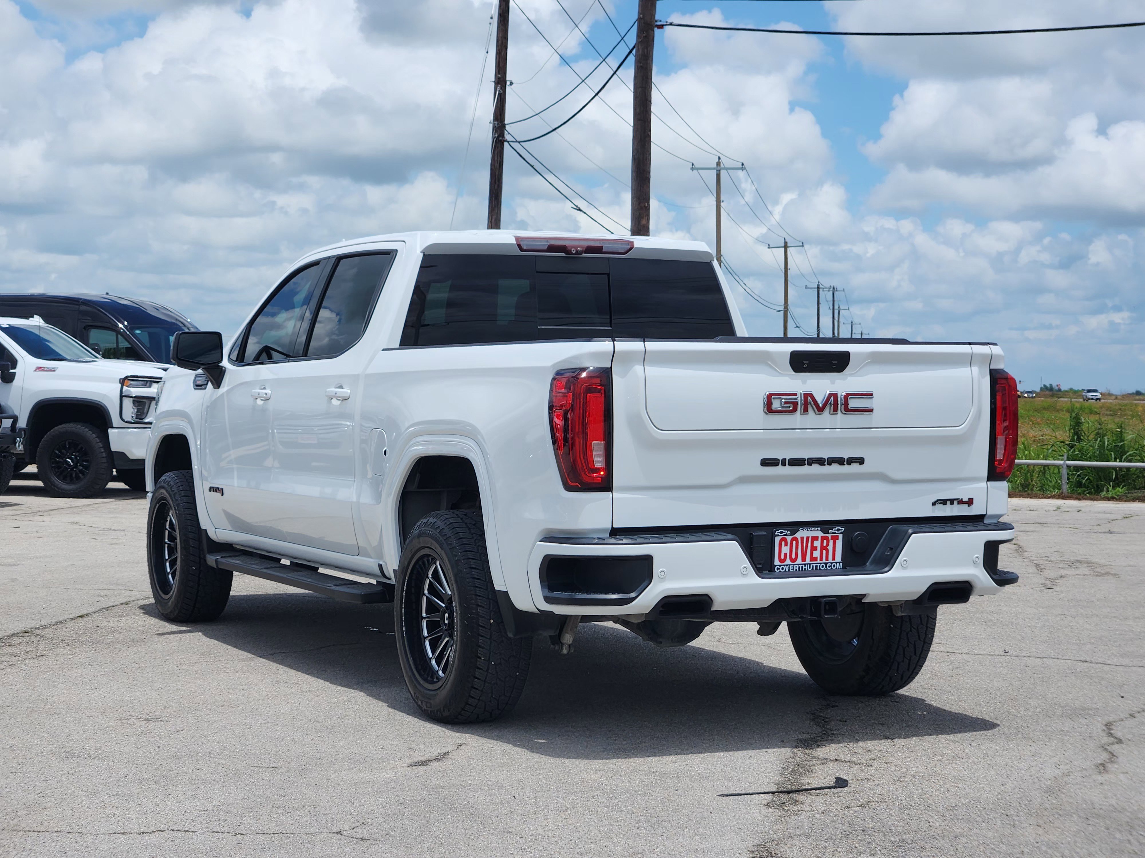 Used 2020 GMC Sierra 1500 AT4 w/ AT4 Premium Package AWD/4WD image 5