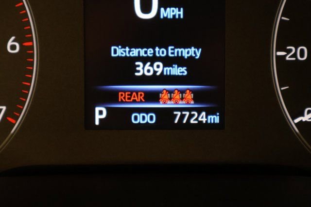 Certified 2025 Toyota Corolla SE AWD/4WD image 15