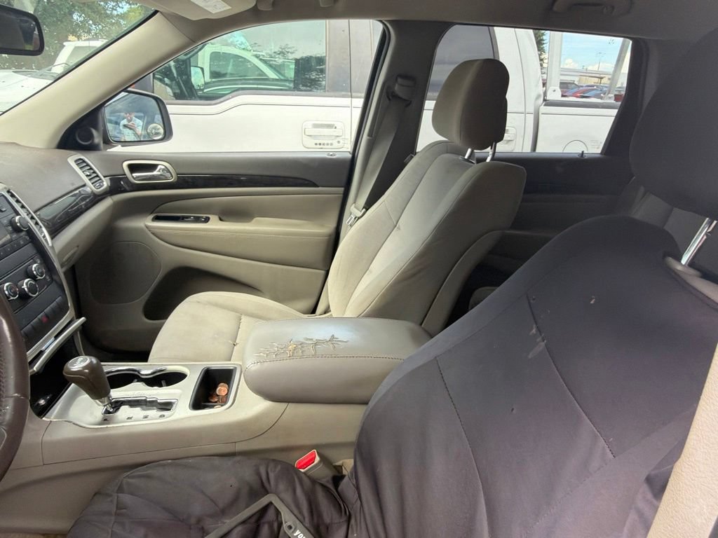 Used 2012 Jeep Grand Cherokee Laredo RWD image 5