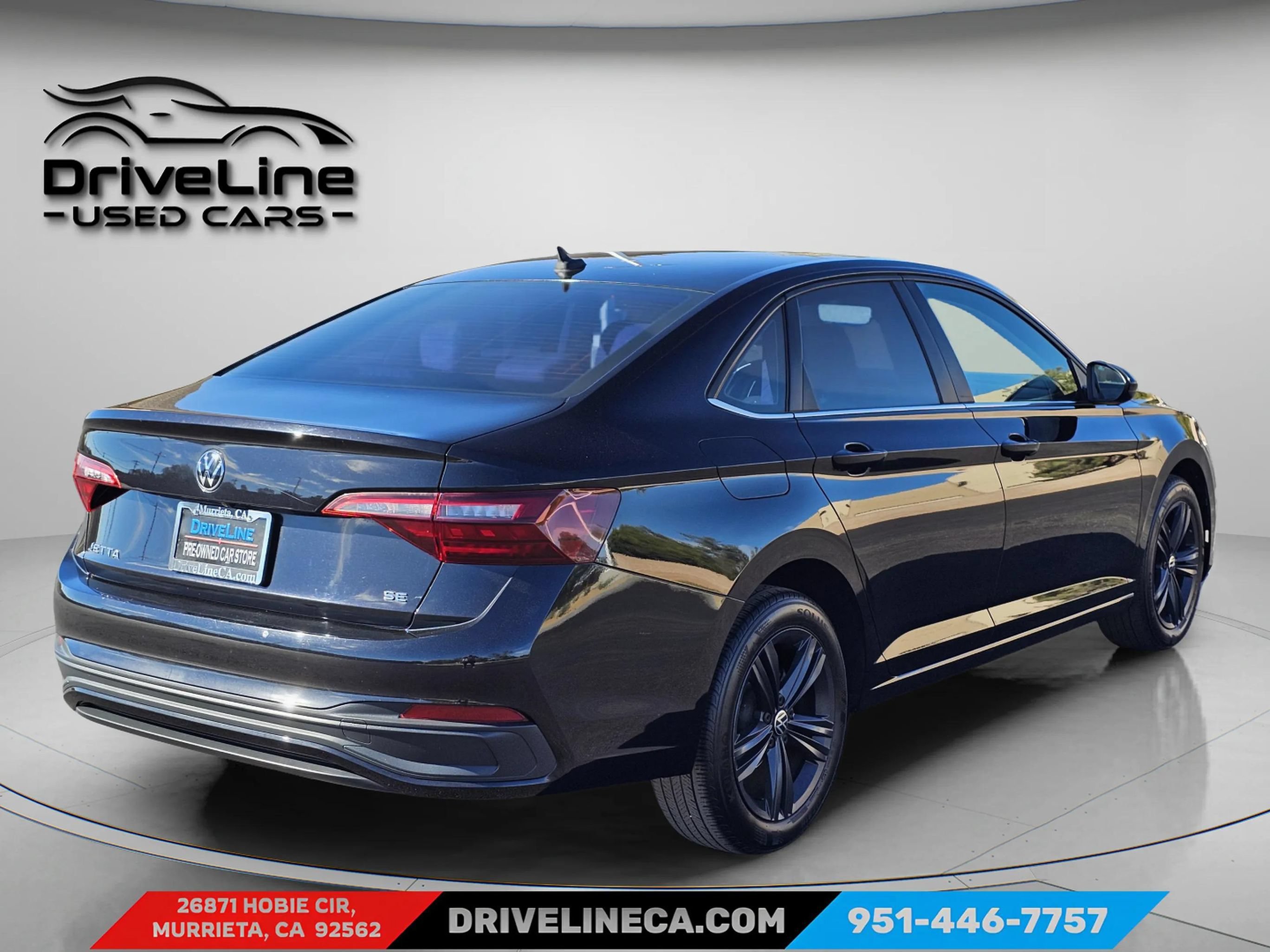 Used 2022 Volkswagen Jetta SE w/ Panoramic Sunroof Package FWD image 6