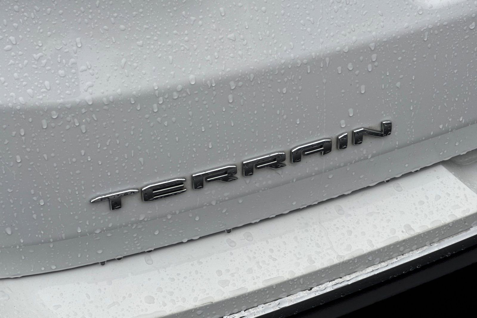 Certified 2024 GMC Terrain SLT image 32