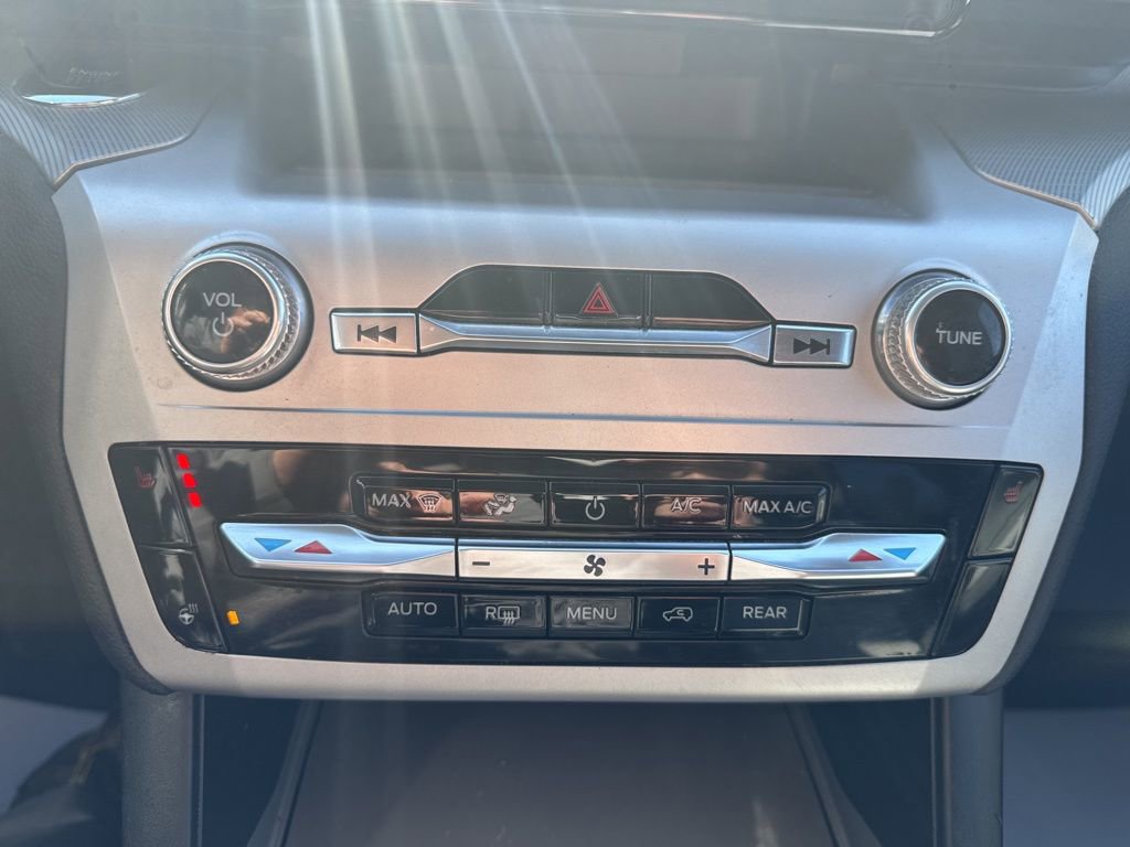 Used 2022 Ford Explorer XLT w/ Equipment Group 202A image 17