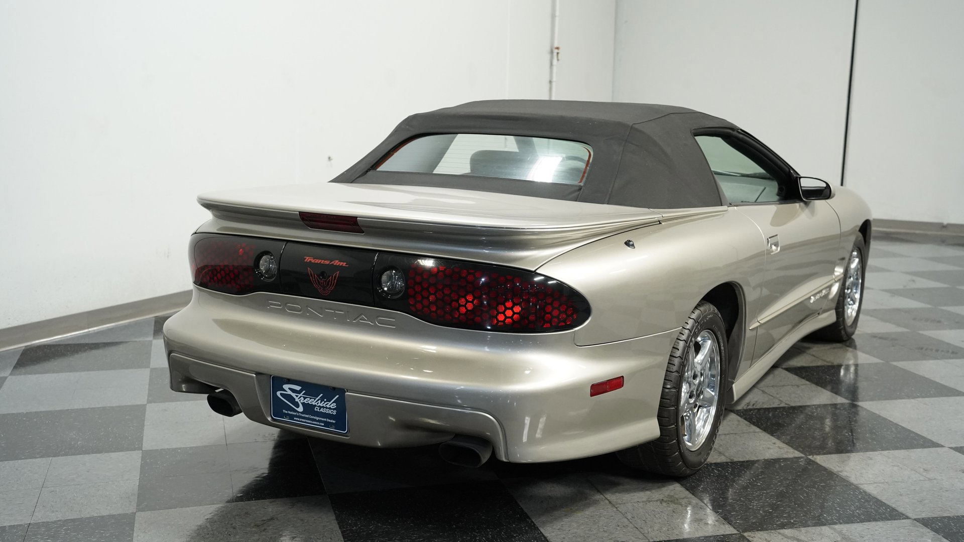 Used 1999 Pontiac Firebird Trans Am image 10