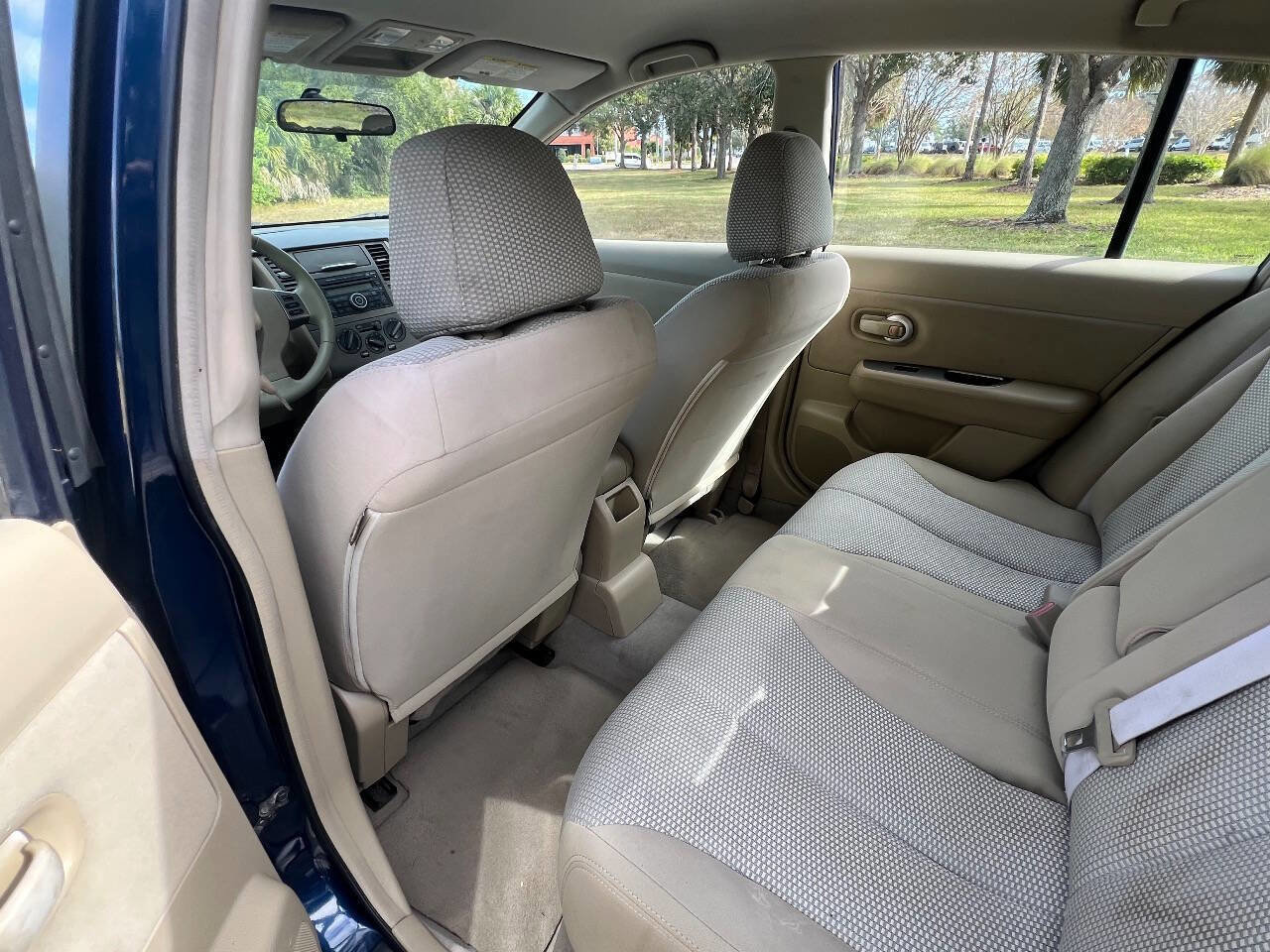 Used 2007 Nissan Versa 1.8 SL 4dr Hatchback (1.8L I4 w/ Convenience Pkg image 22