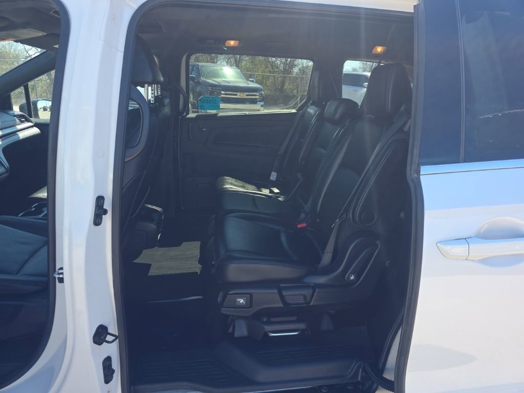 Used 2025 Honda Odyssey Sport-L image 12