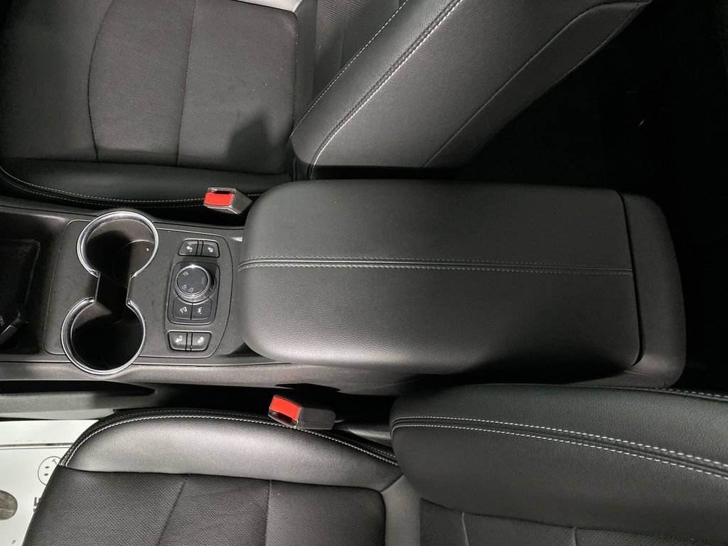 Certified 2024 GMC Terrain SLT w/ Infotainment Package II AWD/4WD image 20