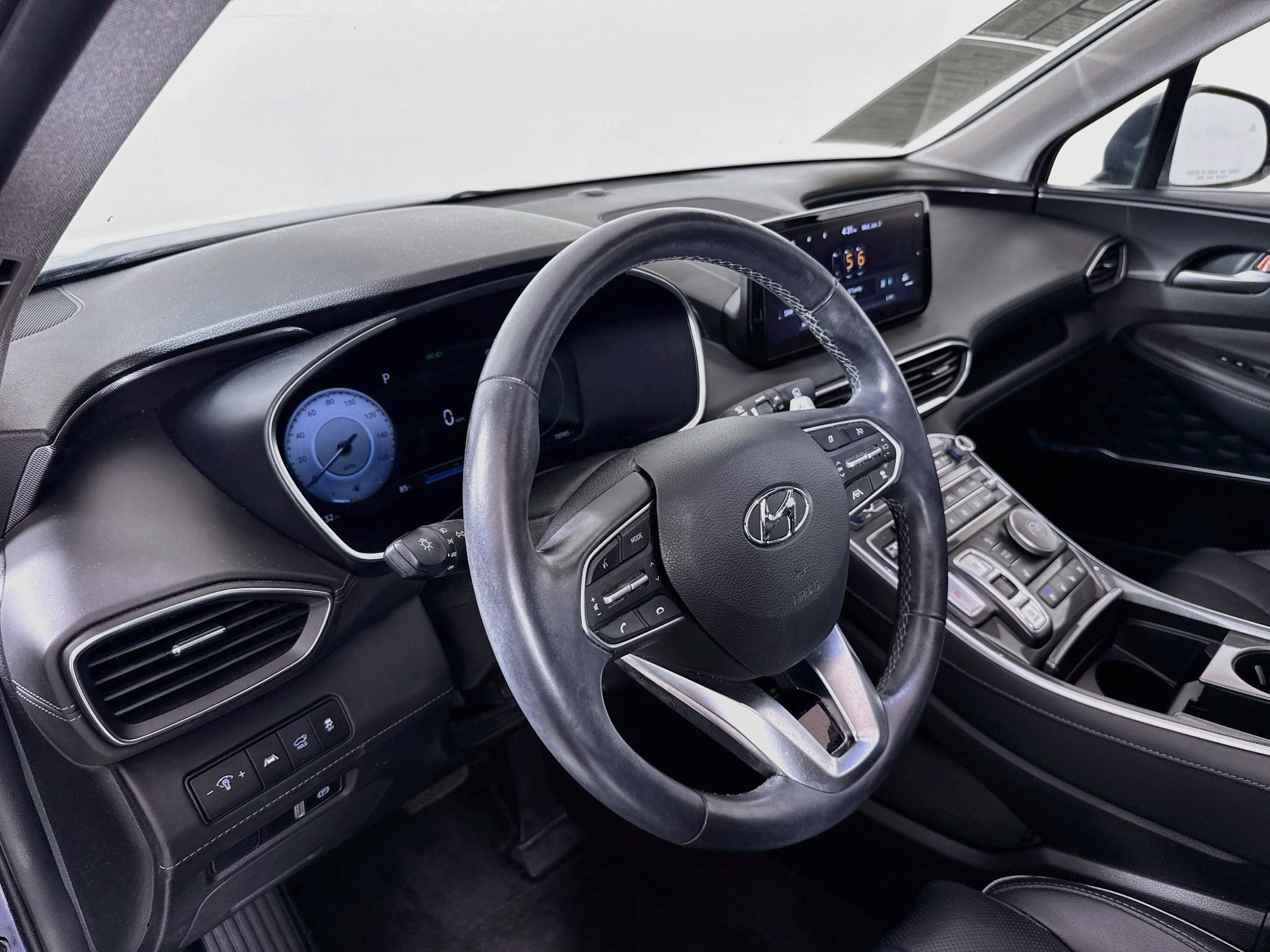 Used 2022 Hyundai Santa Fe Limited FWD image 9
