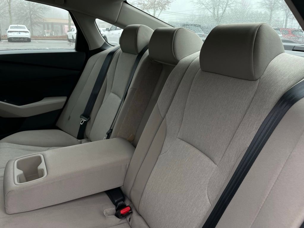 Certified 2025 Honda Accord SE image 40