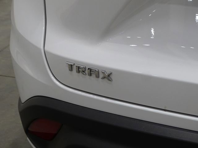 Used 2024 Chevrolet Trax LT FWD image 41