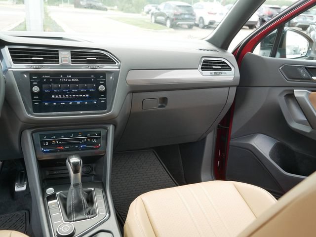Certified 2024 Volkswagen Tiguan SE R-Line AWD/4WD image 22