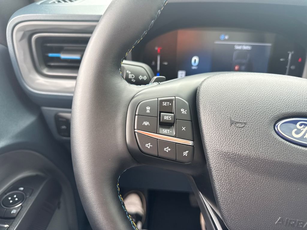 Used 2025 Ford Maverick Lobo image 33