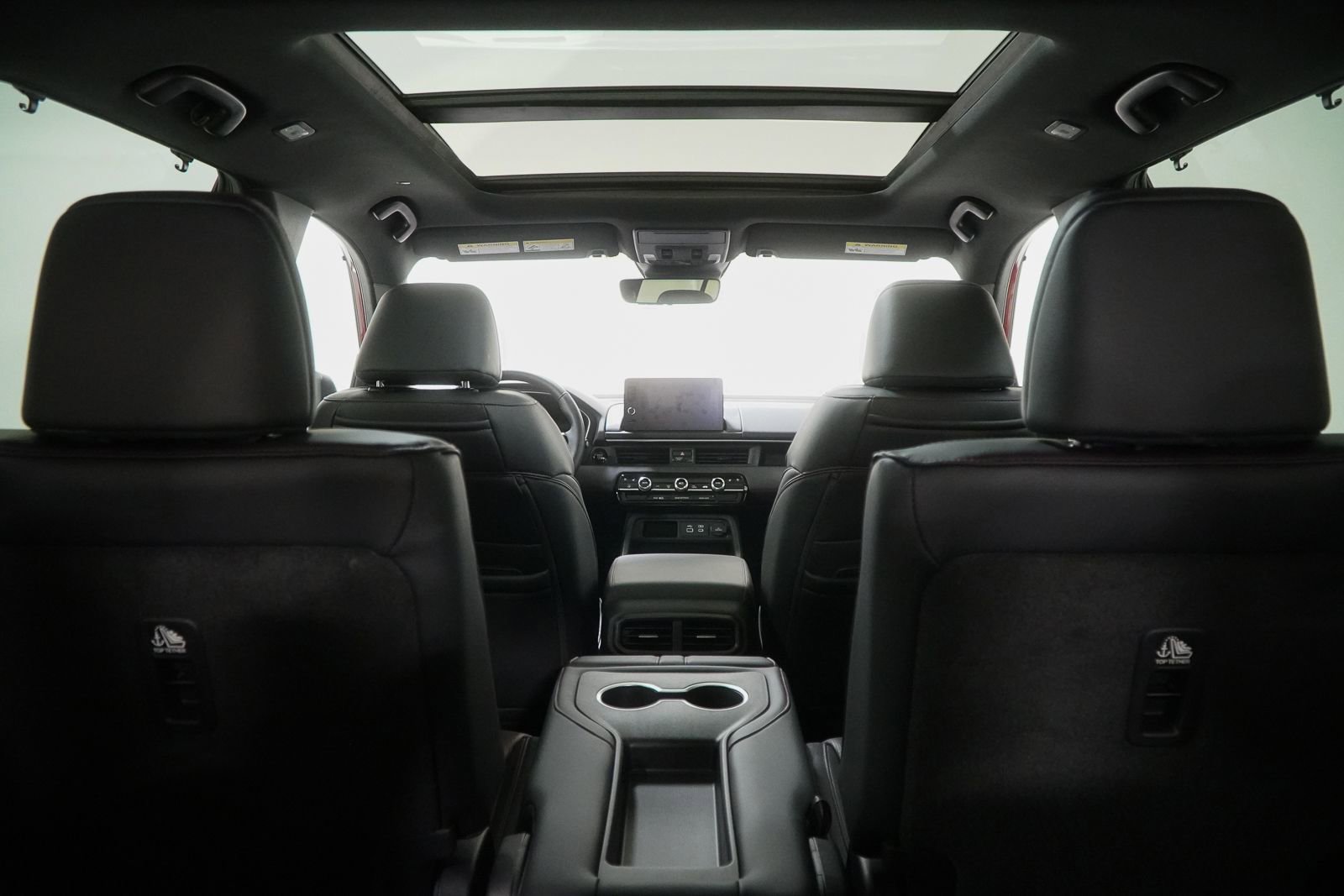 Certified 2025 Honda Pilot Black Edition image 11